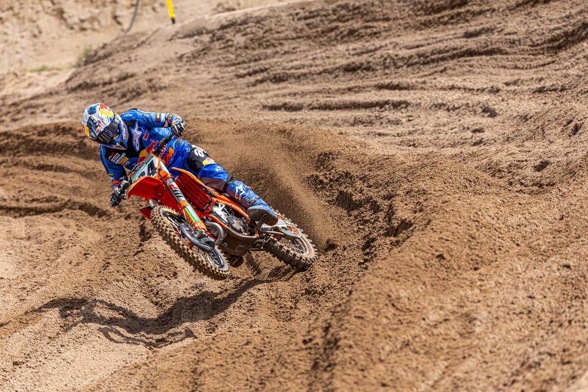 Jeffrey Herlings starts building at the MXGP of Sardinia