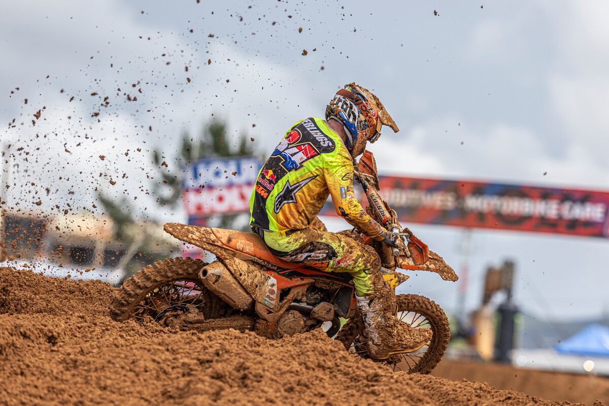 Jeffrey Herlings Goes Deep in MXGP of Portugal